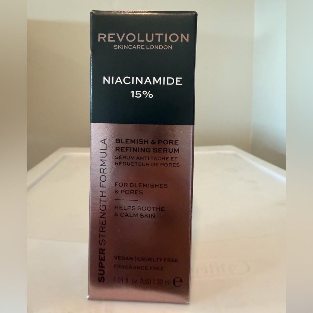 Revolution Skincare Niacinamide 15% Blemish & Pore Refining Serum - 30mL/1.01oz